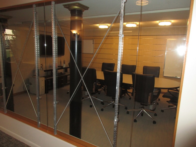 More Photos Of 4200 S 9th St, Kalamazoo Office Residential For Lease