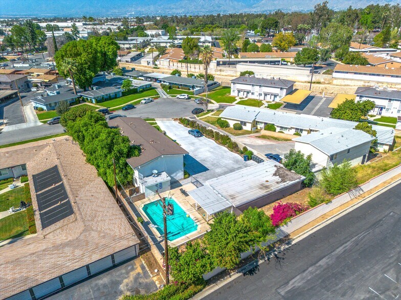 More Photos Of 32 N San Mateo St, Redlands Apartments For Sale