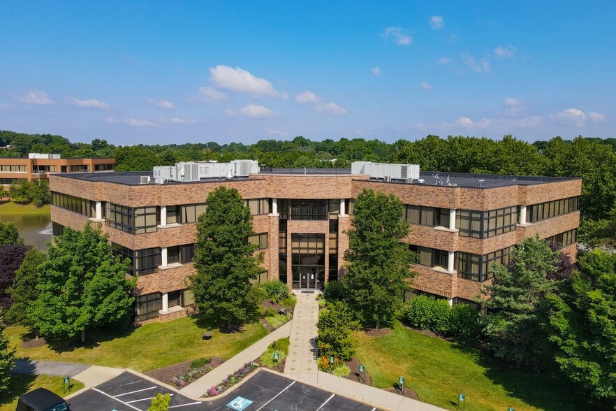 More Photos Of 1525 Valley Center Pky, Bethlehem Unknown For Lease