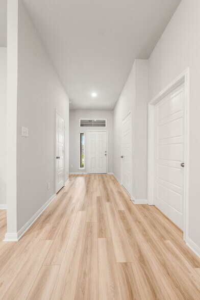 More Photos Of 4020 Centerfire, Waco Apartments For Sale