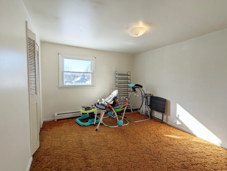 More Photos Of 8372 N Saginaw Rd, Mount Morris Restaurant For Sale