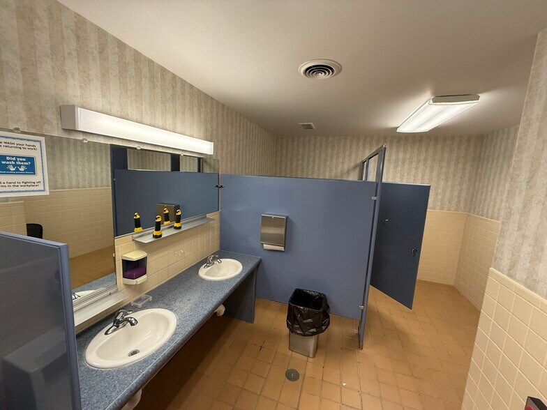 More Photos Of 105 6th St, Ames Office For Lease