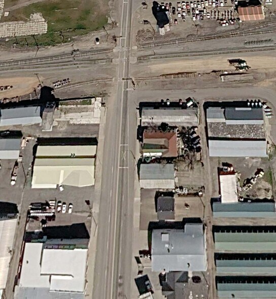 More Photos Of 102 N Main St, Gooding Storefront For Sale