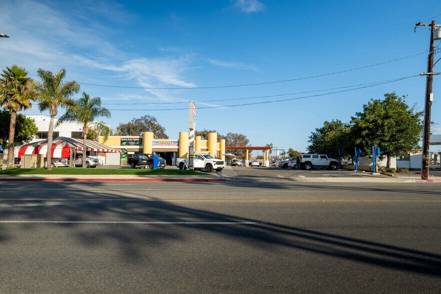 More Photos Of 2285 Newport Blvd, Costa Mesa Carwash For Lease