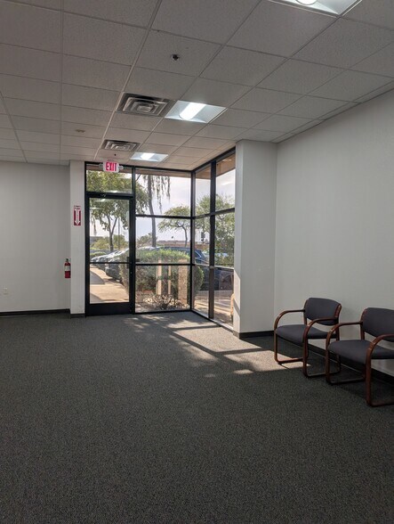 More Photos Of 9153 E Bell Rd, Scottsdale Medical For Lease