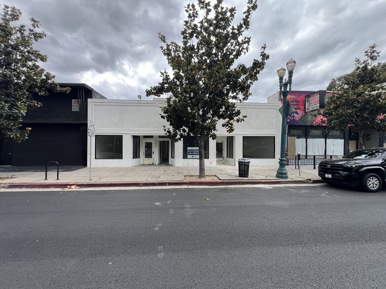 Primary Photo Of 11012 Magnolia Blvd, North Hollywood Storefront For Lease