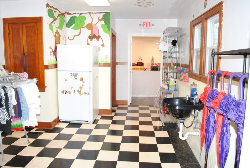 5261 Old Collinsville Rd, Fairview Heights, IL 62208 Freestanding For