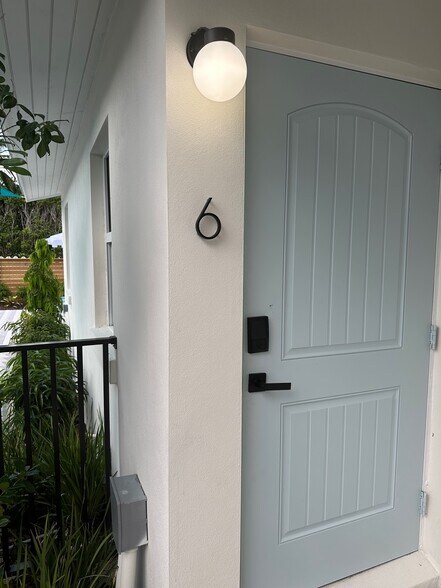 More Photos Of 351 NE 7th Ave, Delray Beach Apartments For Sale