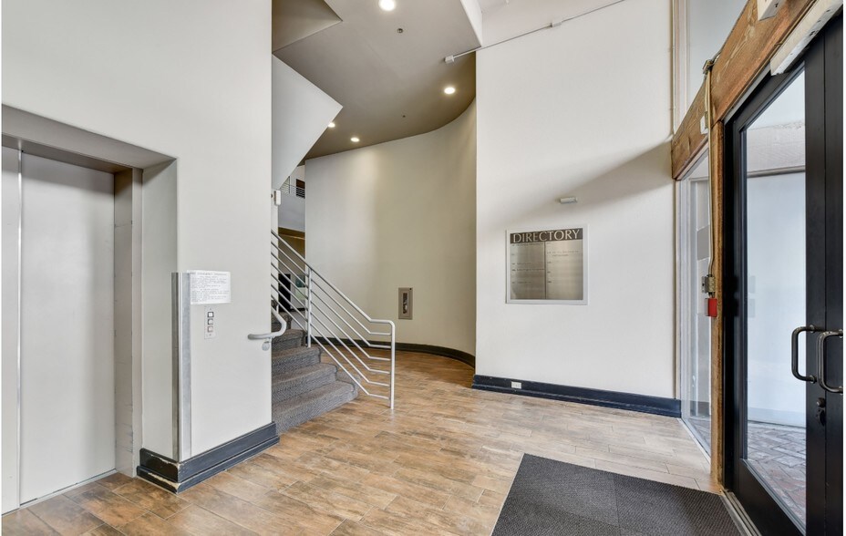 More Photos Of 1133 Columbia St, San Diego Loft Creative Space For Sale