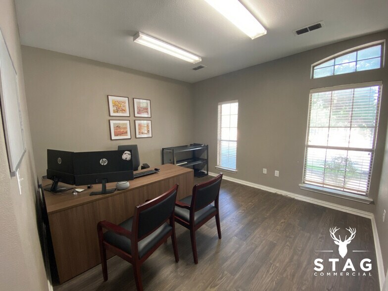More Photos Of 2508-2516 Lillian Miller Pky, Denton Office For Lease