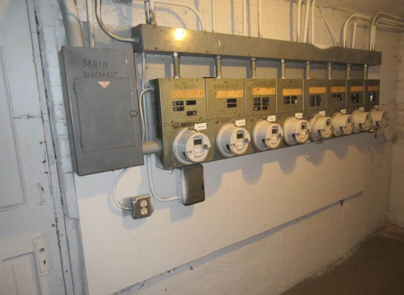 More Photos Of 2332 W Charleston St, Chicago Apartments For Sale