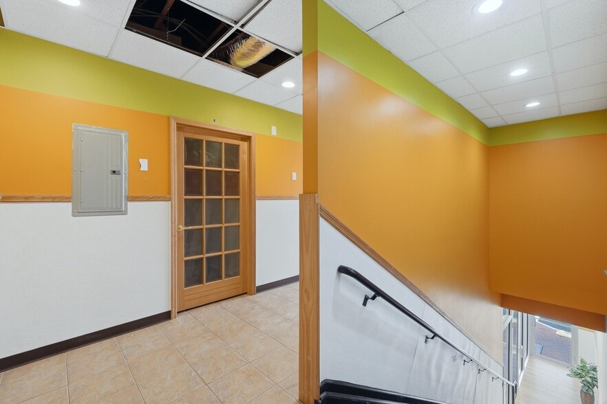More Photos Of 5405 Bergenline Ave, West New York Storefront Retail Office For Lease