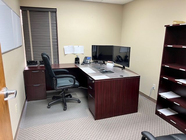 More Photos Of 4416 74th St, Lubbock Office For Sale