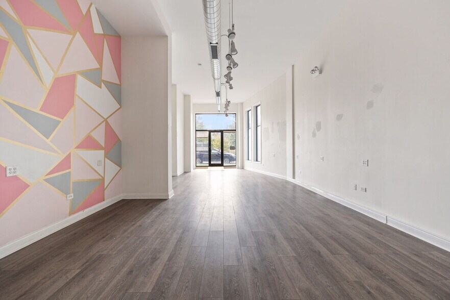 More Photos Of 2816 W Chicago Ave, Chicago Apartments For Lease