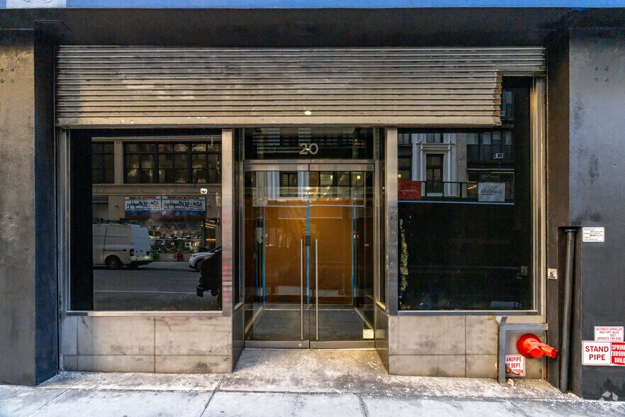 More Photos Of 20 W 36th St, New York Loft Creative Space For Lease