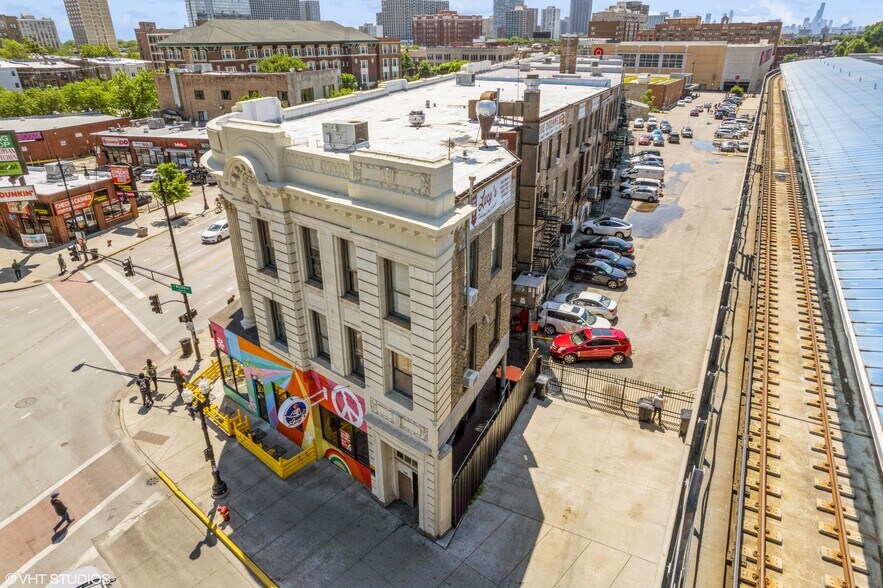 More Photos Of 4554 N Broadway, Chicago Office For Sale