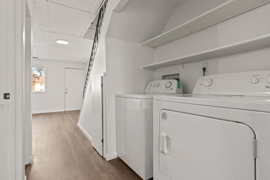 More Photos Of 701 Swan St, West Burlington Multifamily For Sale