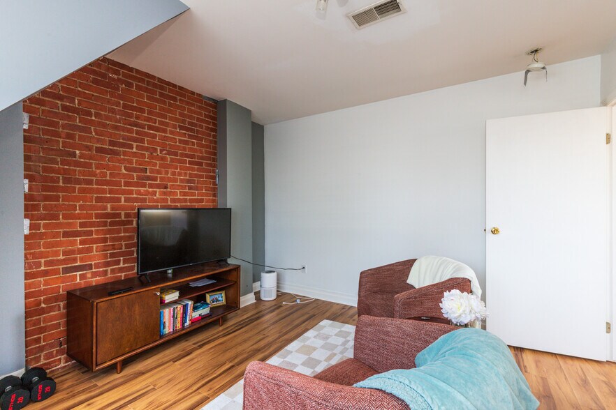 More Photos Of 158 Park St, Buffalo Apartments For Sale