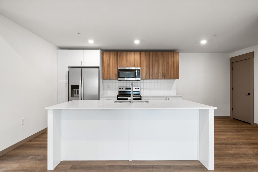 More Photos Of , Hailey Multifamily For Sale