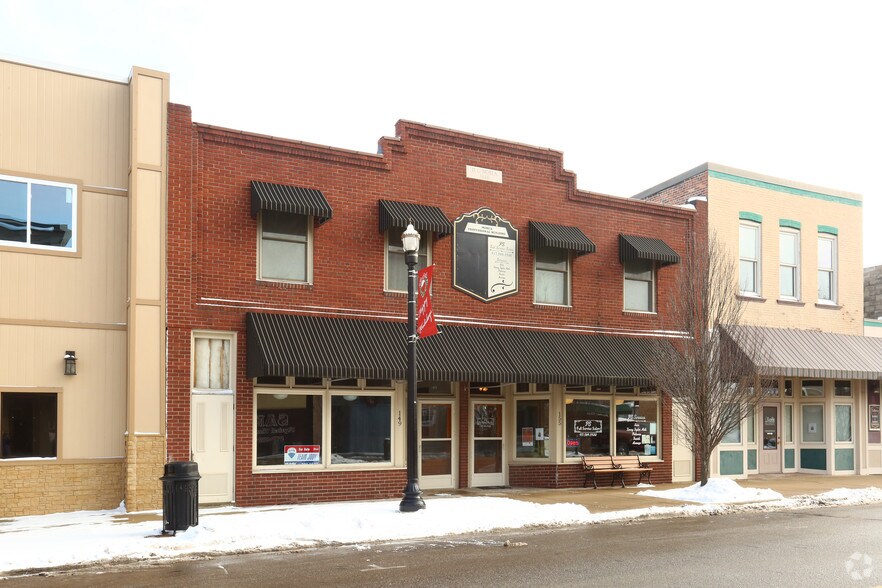 More Photos Of 149-155 S Main St, Leslie Storefront Retail Residential For Sale