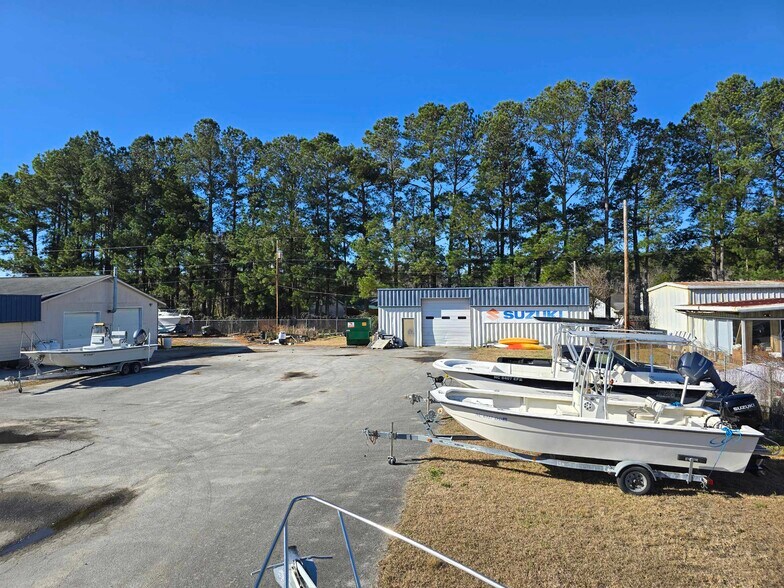 More Photos Of 213 W US 70 Hwy, Havelock Freestanding For Sale