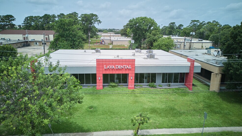 More Photos Of 6915 Antoine Dr, Houston Medical For Lease