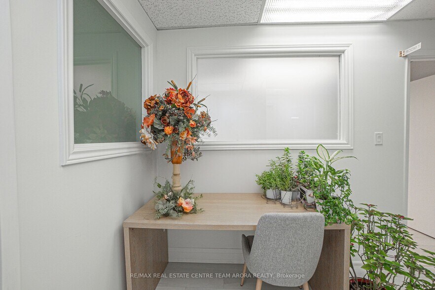 More Photos Of 3173 Erindale Station Rd, Mississauga Medical For Sale