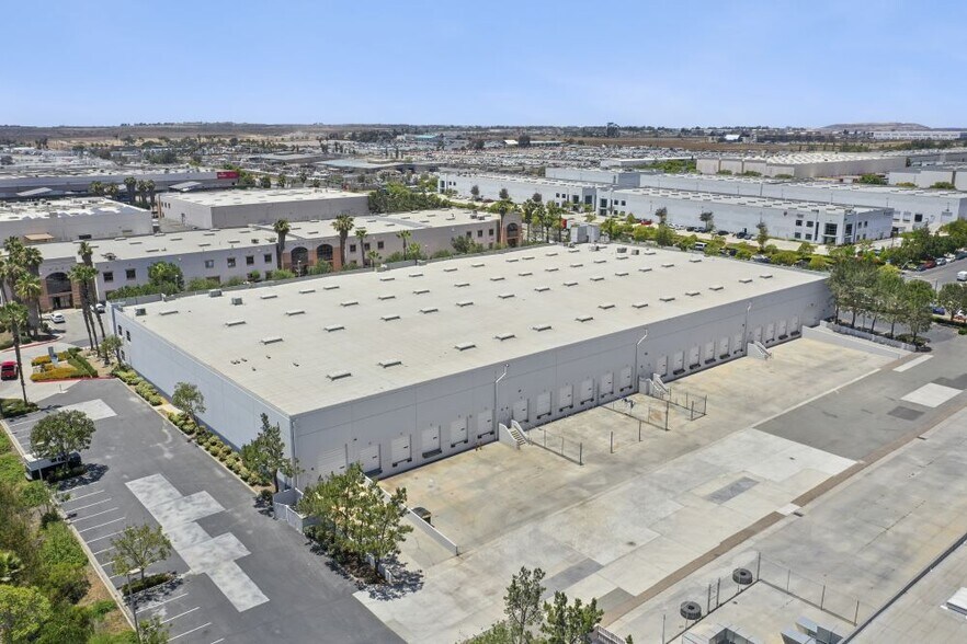 More Photos Of 7615 Siempre Viva Rd, San Diego Manufacturing For Lease