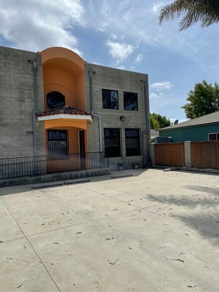 More Photos Of 1220 251st St, Harbor City Warehouse For Sale