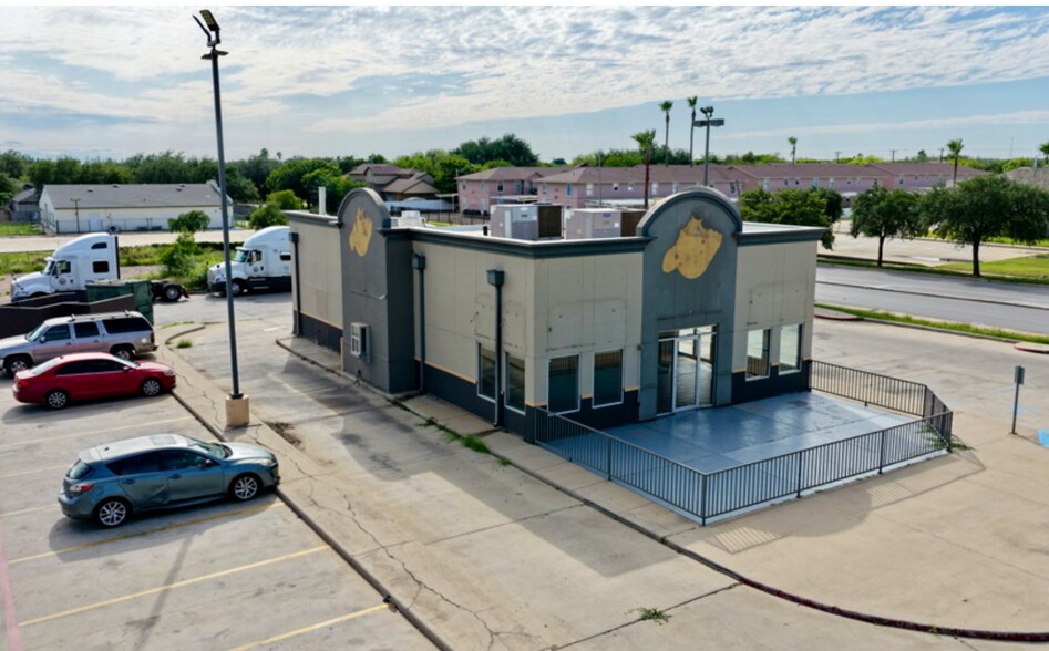 More Photos Of 611 Rancho Viejo Dr, Laredo Fast Food For Lease