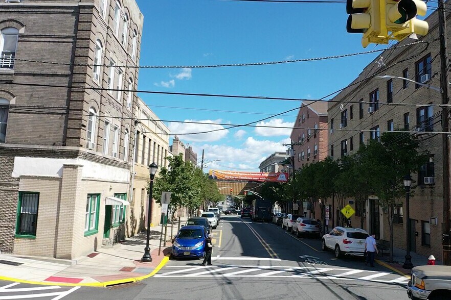 More Photos Of 1701 New York Ave, Union City Apartments For Sale