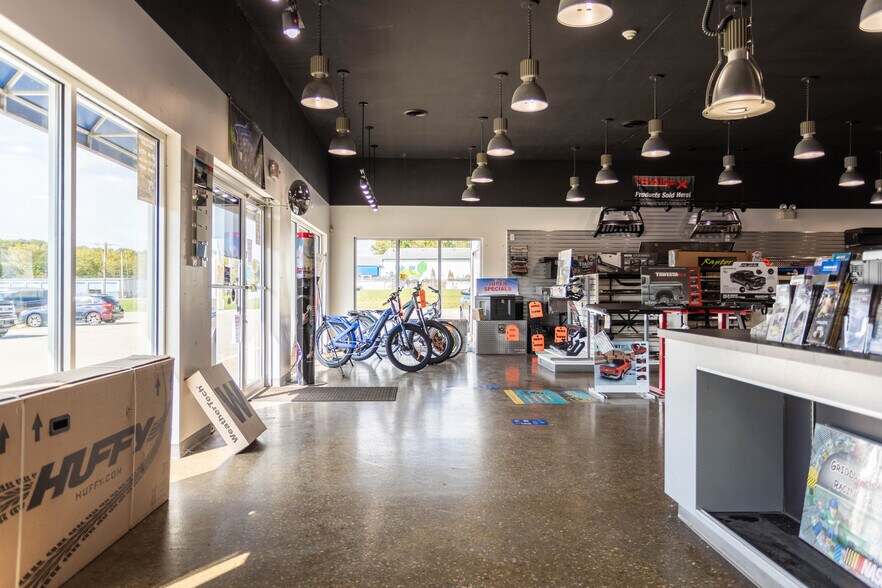 More Photos Of 1970 Us-68 N, Xenia Freestanding For Lease