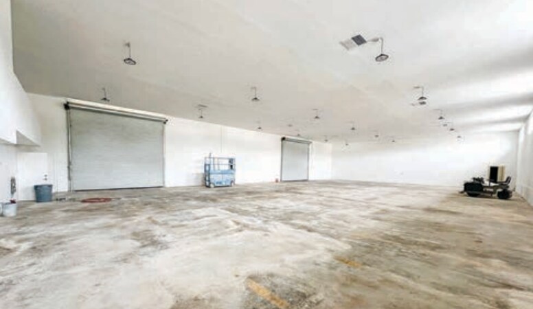 More Photos Of 7006 Banigan St, Anderson Warehouse For Lease