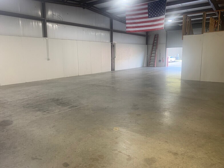 More Photos Of 741 Harry McCarty Rd, Bethlehem Light Distribution For Lease