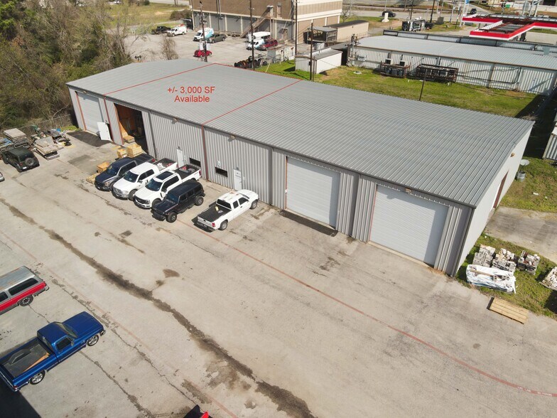 Primary Photo Of 35423 SH 249, Suite 12, Pinehurst Warehouse For Lease