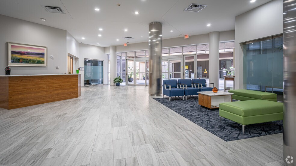 More Photos Of 7515 S Main St, Houston Medical For Lease