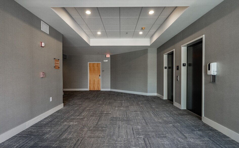 More Photos Of 308 W Rosemary St, Chapel Hill Office For Sale
