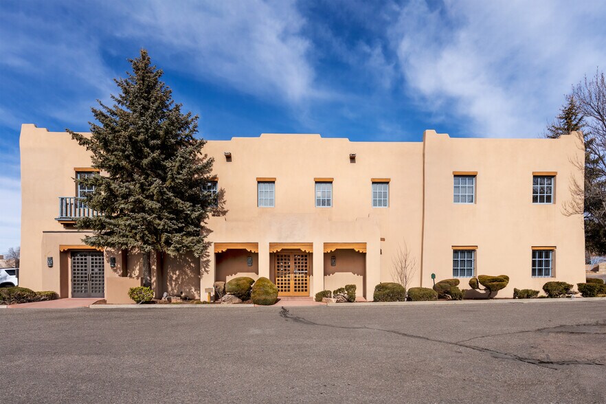 More Photos Of 1048 Paseo De Peralta, Santa Fe Office For Sale