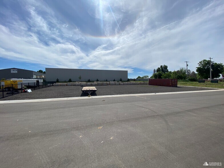 More Photos Of 5002 Marketplace Dr, Johnstown Warehouse For Lease