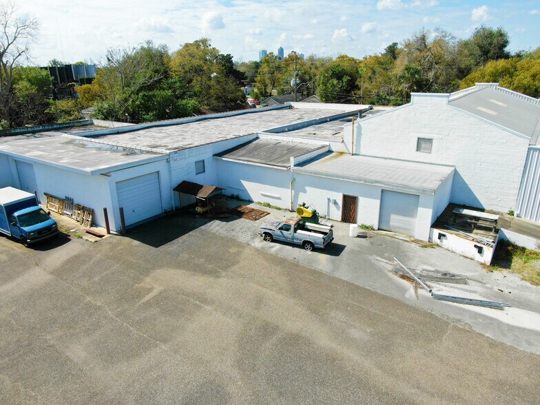 More Photos Of 1730 Westcott St, Jacksonville Warehouse For Lease