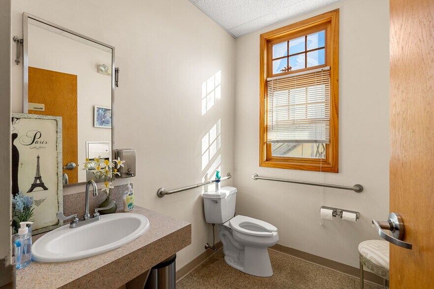 More Photos Of 136 Main St, Acton Unknown For Lease