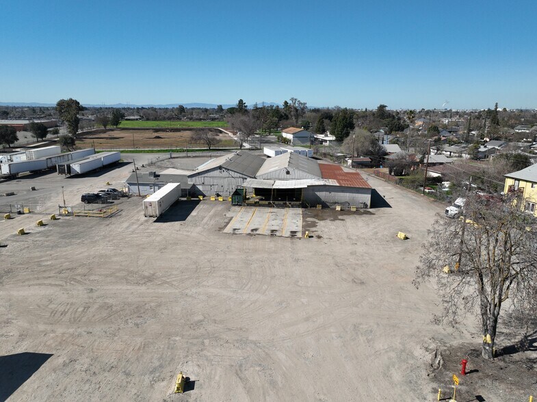 More Photos Of 2402 S California St, Stockton Warehouse For Sale
