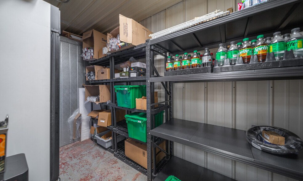 More Photos Of 29176 MO-7, Edwards General Retail For Sale