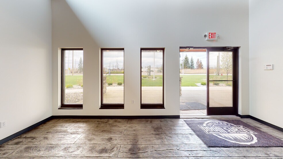 More Photos Of 4868 Wilder Rd, Bay City Medical For Lease