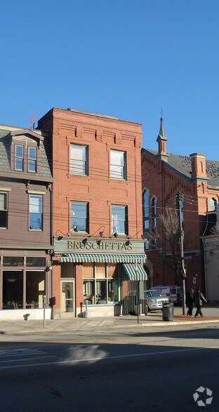 More Photos Of 1831 E Carson St, Pittsburgh Restaurant For Sale