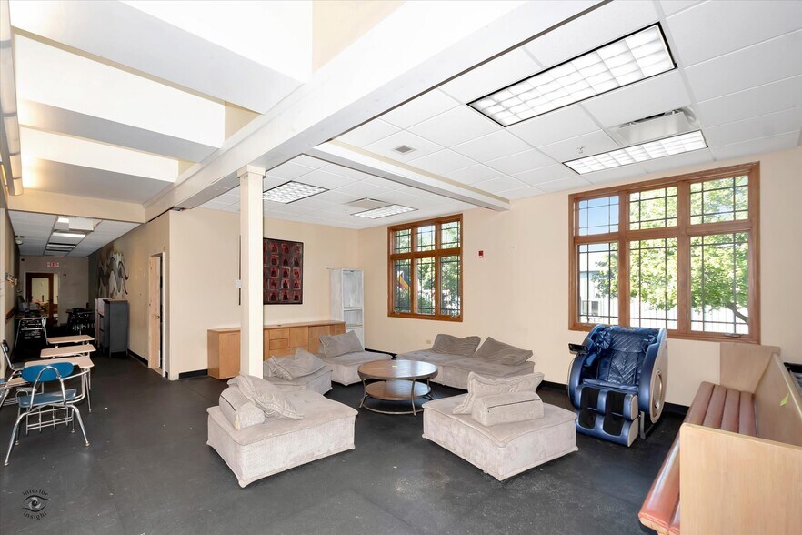 More Photos Of 201 Garden St, Yorkville Medical For Sale