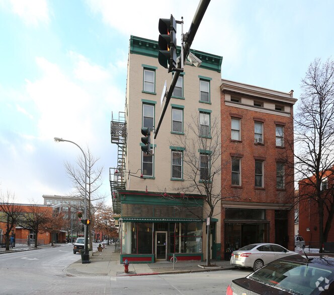 More Photos Of 97 4th St, Troy Apartments For Lease