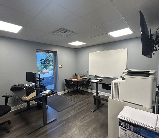 More Photos Of 51 Ozick Dr, Durham Manufacturing For Lease