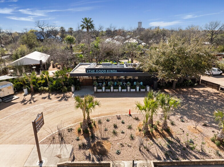 More Photos Of 1127 S St Marys St, San Antonio Restaurant For Sale