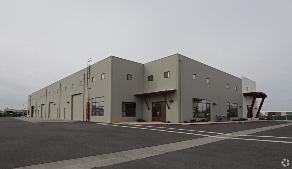 More Photos Of 25 Enterprise Ct, Napa Warehouse For Sale